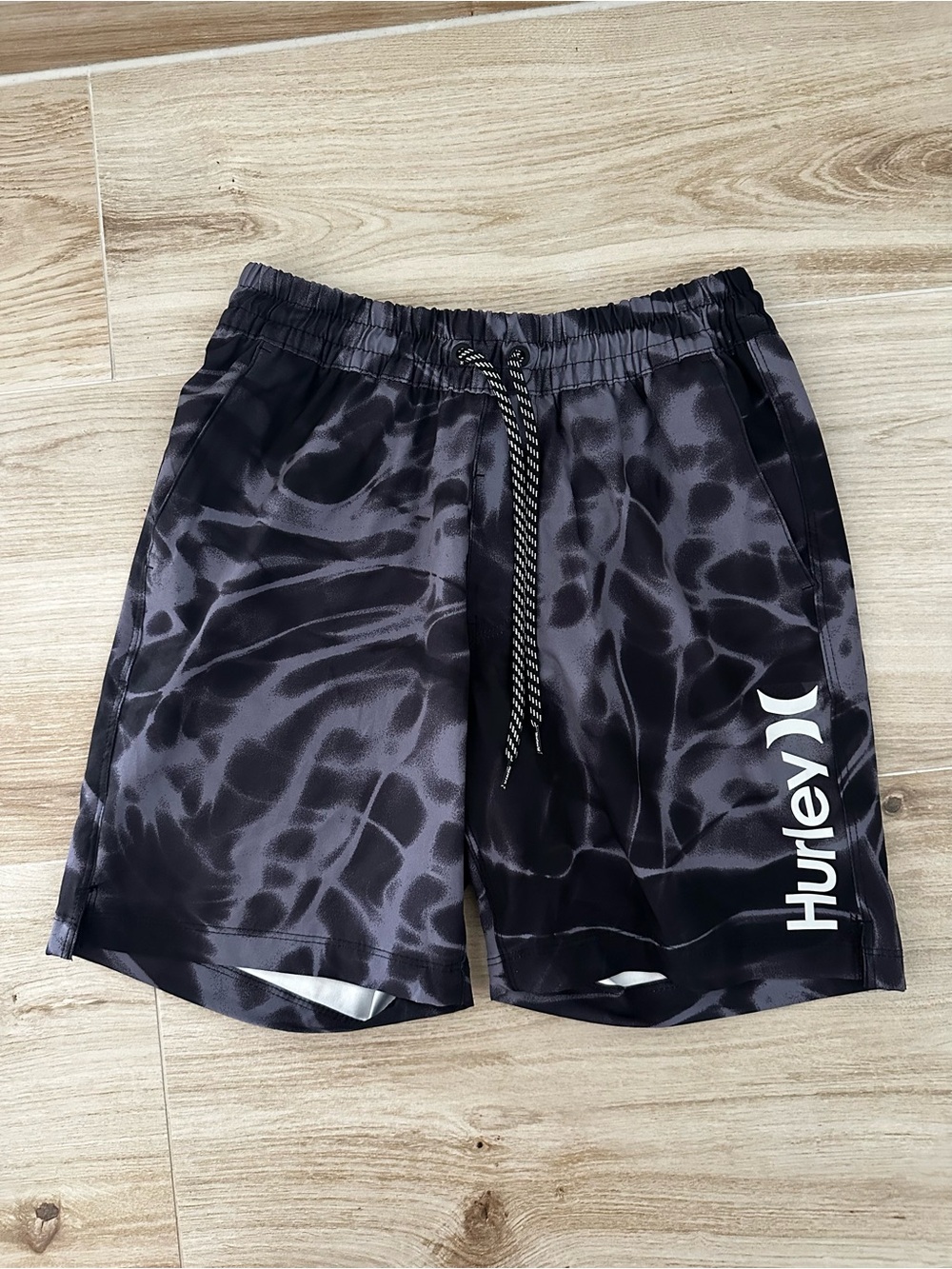 Hurley Men’s Swim shorts- Small